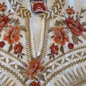 Johnny Was Embroidered Workshop Large linen top